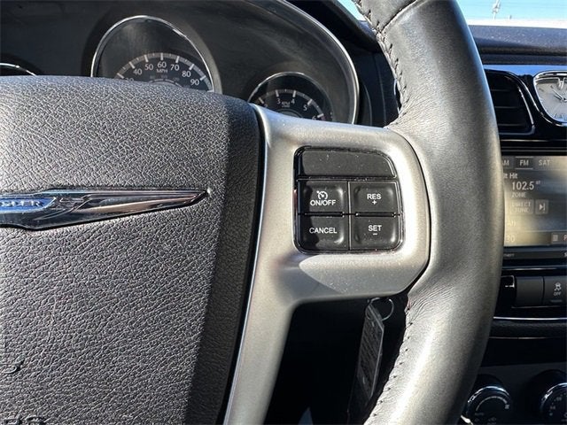 2013 Chrysler 200 Touring