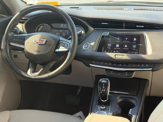 2022 Cadillac XT4 FWD Luxury