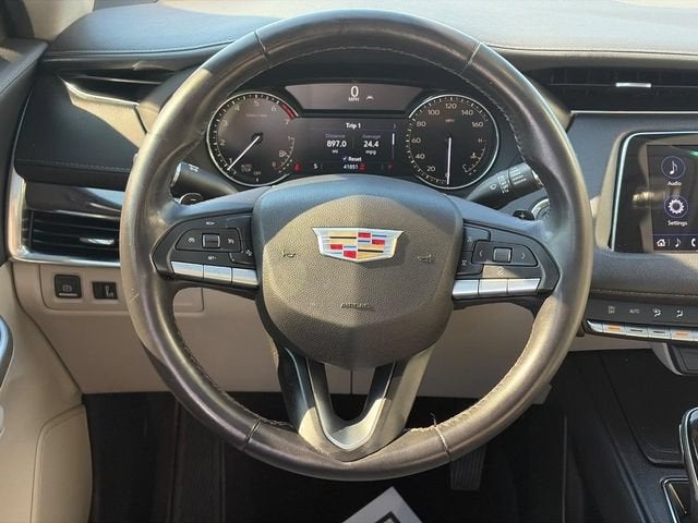 2022 Cadillac XT4 FWD Luxury