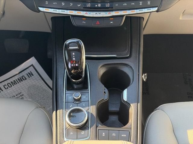 2022 Cadillac XT4 FWD Luxury