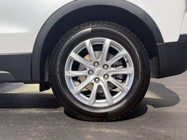 2022 Cadillac XT4 FWD Luxury