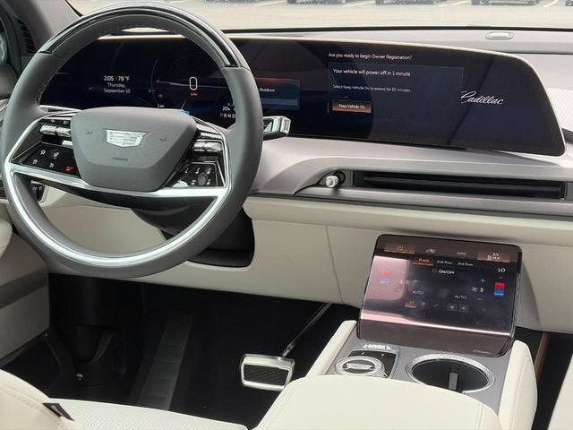 2027 Cadillac VISTIQ Luxury