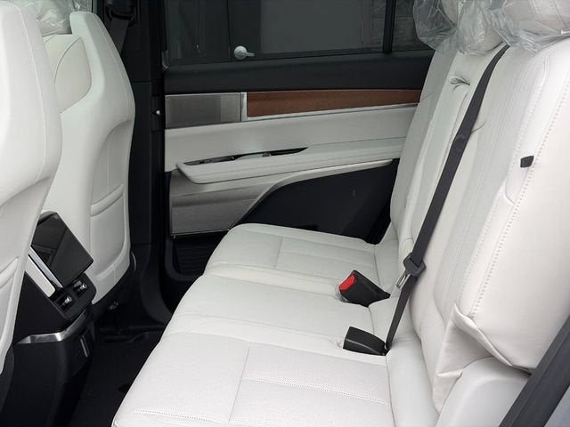 2027 Cadillac VISTIQ Luxury