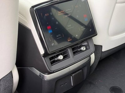 2027 Cadillac VISTIQ Luxury