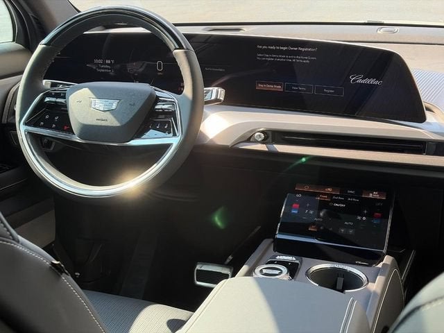 2027 Cadillac VISTIQ Luxury