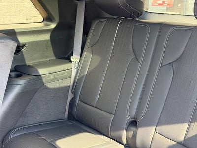 2027 Cadillac VISTIQ Luxury
