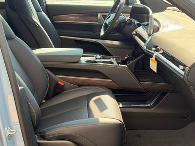 2027 Cadillac VISTIQ Luxury