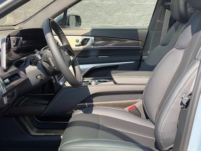 2027 Cadillac VISTIQ Luxury