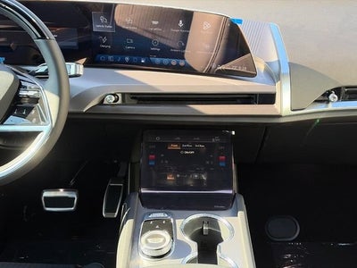 2027 Cadillac VISTIQ Luxury
