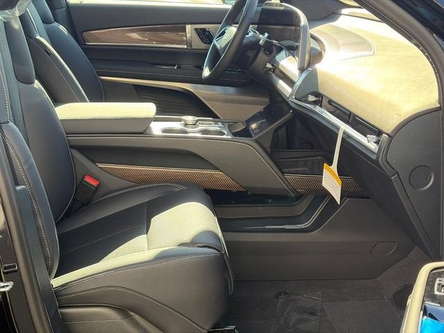 2027 Cadillac VISTIQ Luxury