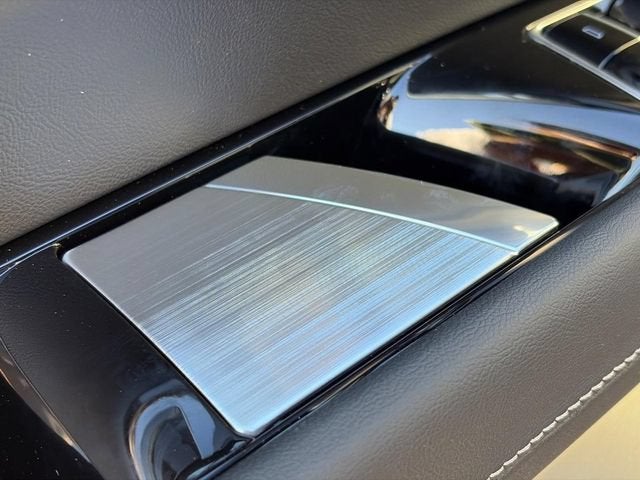 2027 Cadillac VISTIQ Luxury