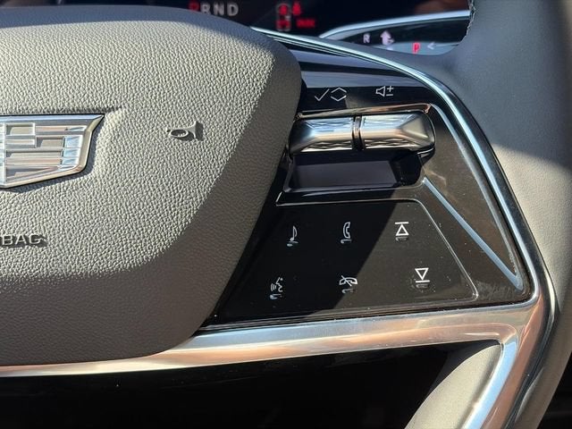 2027 Cadillac VISTIQ Luxury