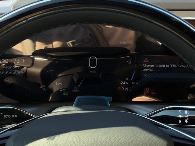 2027 Cadillac VISTIQ Luxury