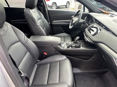 2021 Cadillac XT4 Premium Luxury