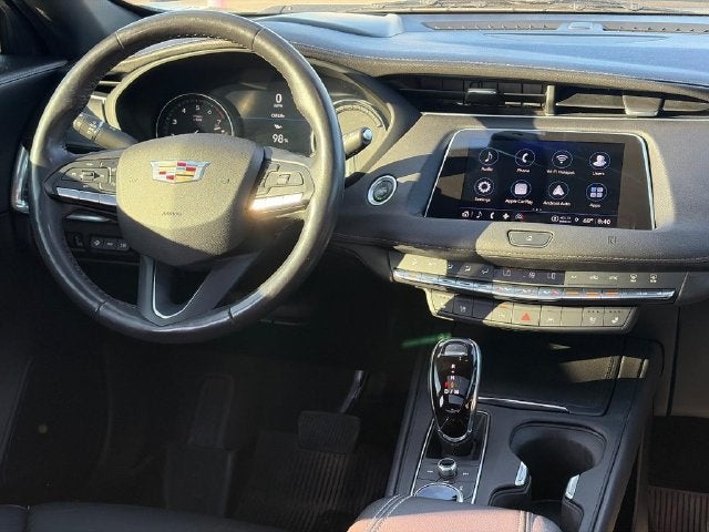 2021 Cadillac XT4 FWD Premium Luxury