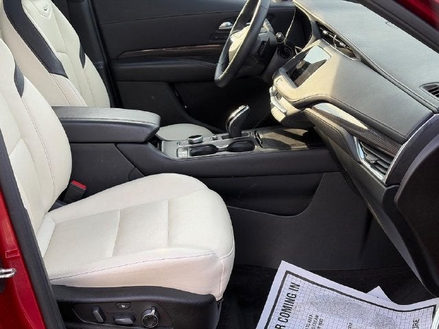 2022 Cadillac XT4 AWD Sport