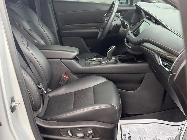 2022 Cadillac XT4 AWD Sport