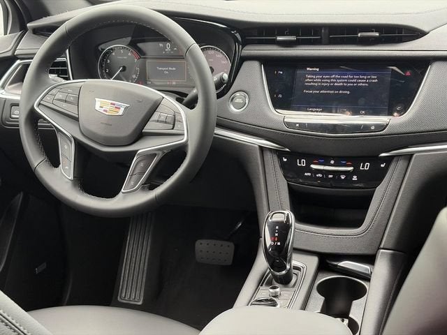 2026 Cadillac XT5 Luxury