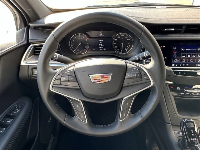 2025 Cadillac XT5 Luxury