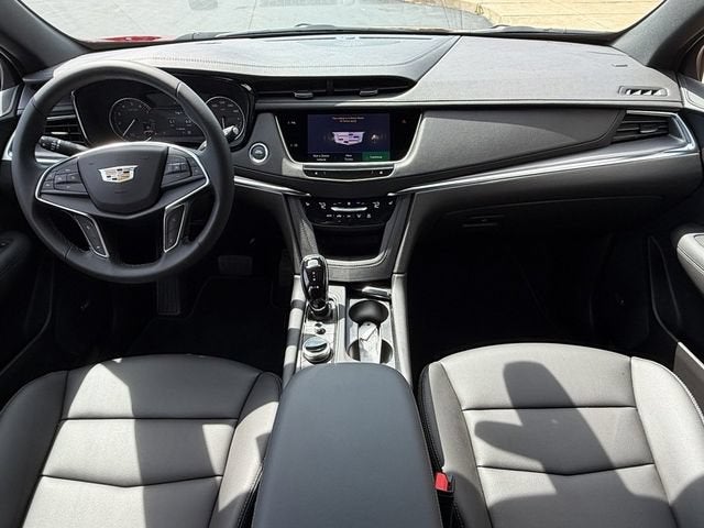 2026 Cadillac XT5 Luxury