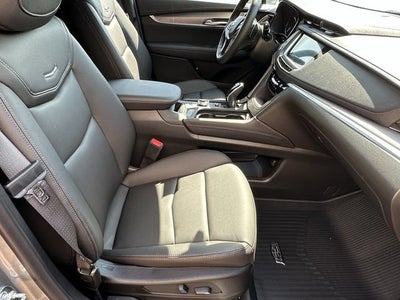 2026 Cadillac XT5 Luxury