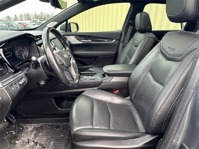 2022 Cadillac XT5 Premium Luxury