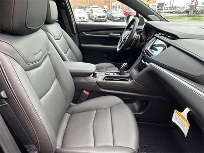 2025 Cadillac XT5 Sport