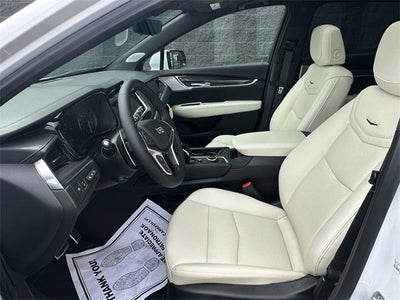 2025 Cadillac XT5 Sport