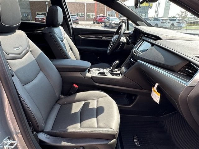 2025 Cadillac XT5 Sport