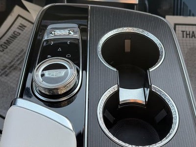 2024 Cadillac LYRIQ Luxury 3