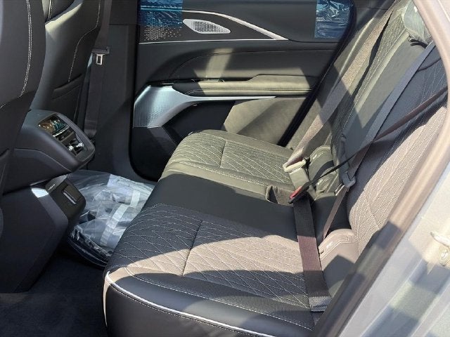 2027 Cadillac LYRIQ Signature Luxury