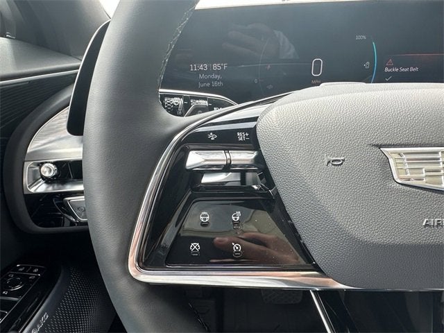 2025 Cadillac LYRIQ Luxury 3