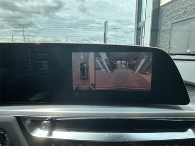 2025 Cadillac LYRIQ Luxury 3