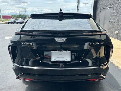 2025 Cadillac LYRIQ Luxury 3