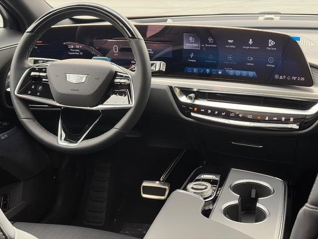 2027 Cadillac LYRIQ Signature Luxury