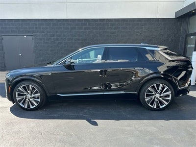 2025 Cadillac LYRIQ Luxury 3