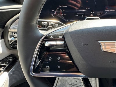 2025 Cadillac LYRIQ Luxury 3