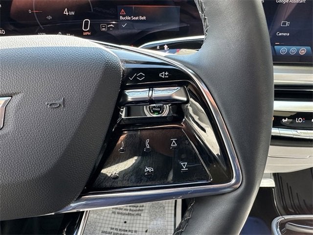 2025 Cadillac LYRIQ Luxury 3