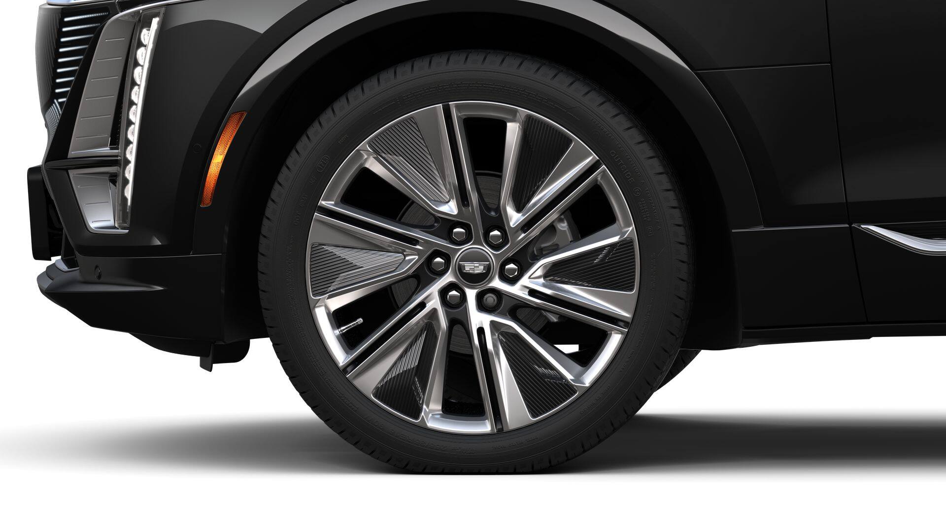 2025 Cadillac LYRIQ Luxury 3