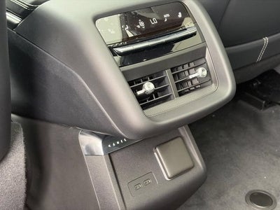 2027 Cadillac LYRIQ Signature Luxury