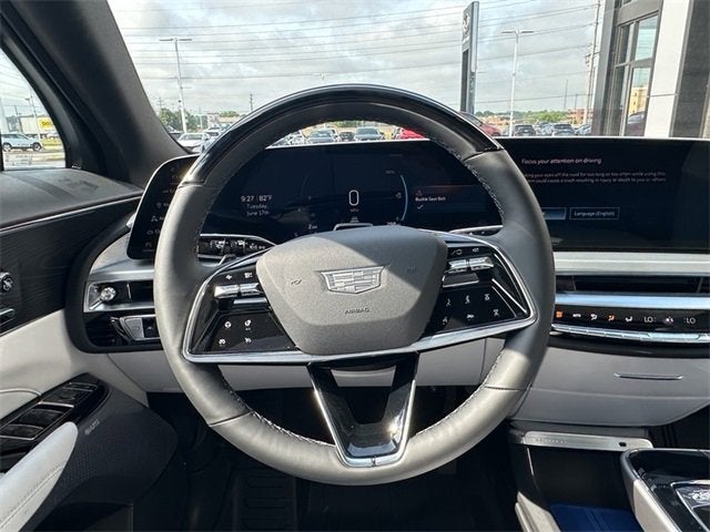 2025 Cadillac LYRIQ Luxury 3