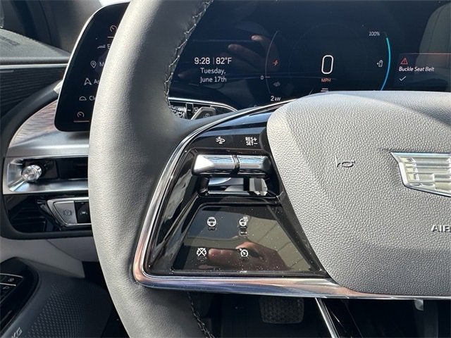2025 Cadillac LYRIQ Luxury 3