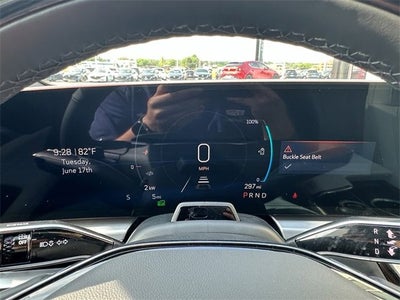 2025 Cadillac LYRIQ Luxury 3