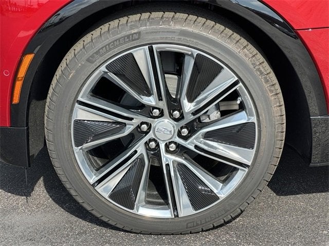 2025 Cadillac LYRIQ Luxury 3