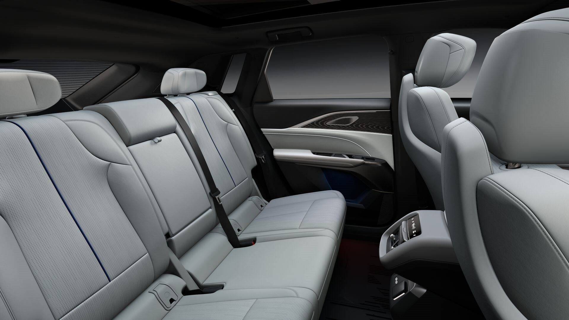 2025 Cadillac LYRIQ Luxury 3