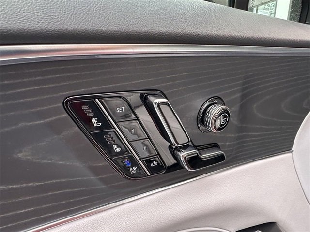 2025 Cadillac LYRIQ Sport 2