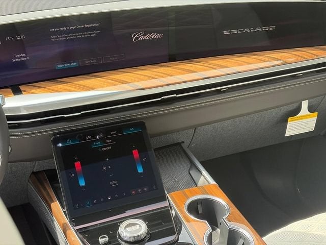 2026 Cadillac Escalade ESV Platinum Luxury