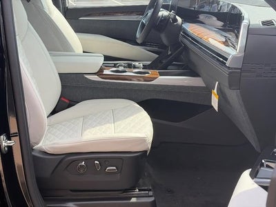 2026 Cadillac Escalade ESV Platinum Luxury