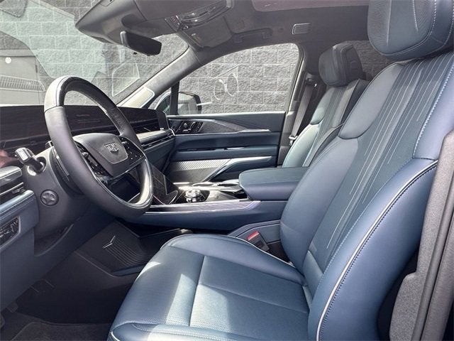 2025 Cadillac ESCALADE IQ Sport 2