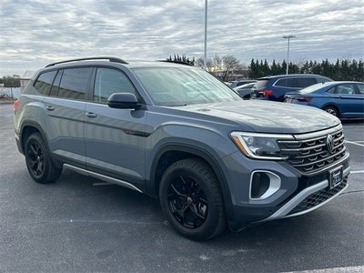 2025 Volkswagen Atlas 2.0T Peak Edition